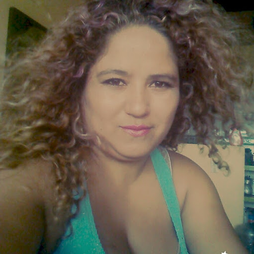 Adriana Pardo Photo 12