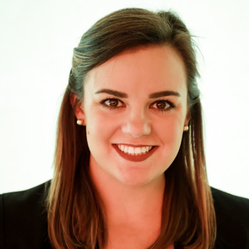 Christina Lynch Photo 13