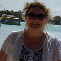 Juliet Matthews Photo 17