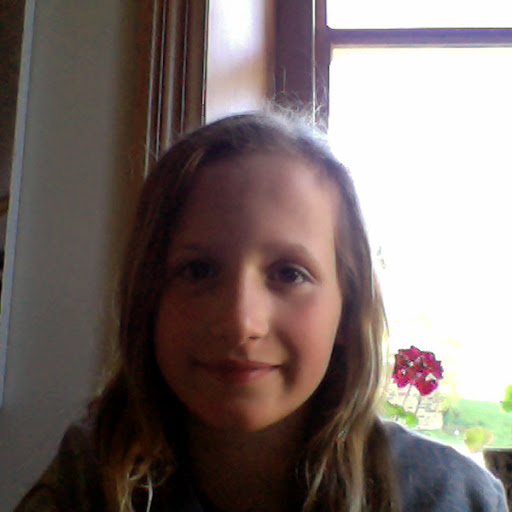 Ruby Hamilton Photo 6