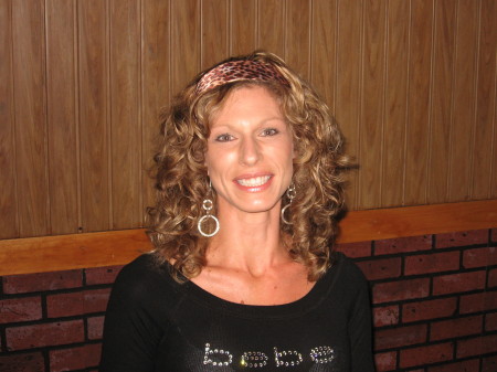 Leah Walker Photo 26