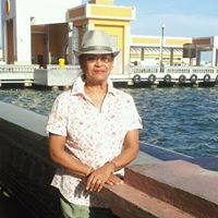 Gloria Warner Photo 14