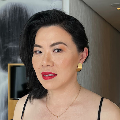 Linda Chang Photo 19