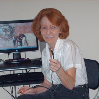 Sandra Decker Photo 22