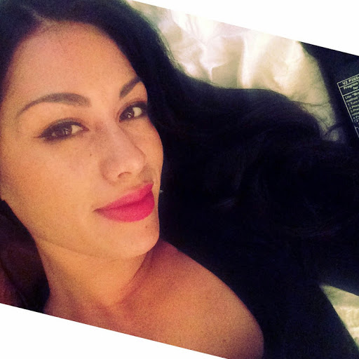 Shannon Hendrick Photo 12