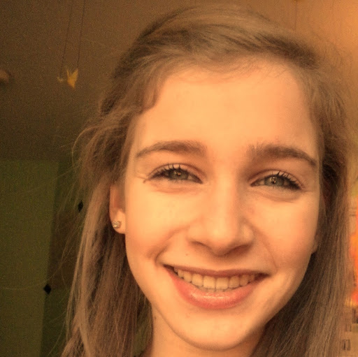 Caroline Leigh Photo 11