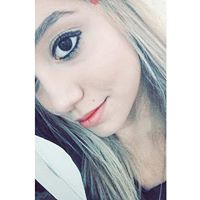 Deborah Gomes Photo 7