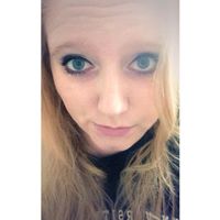 Jennifer Iversen Photo 15