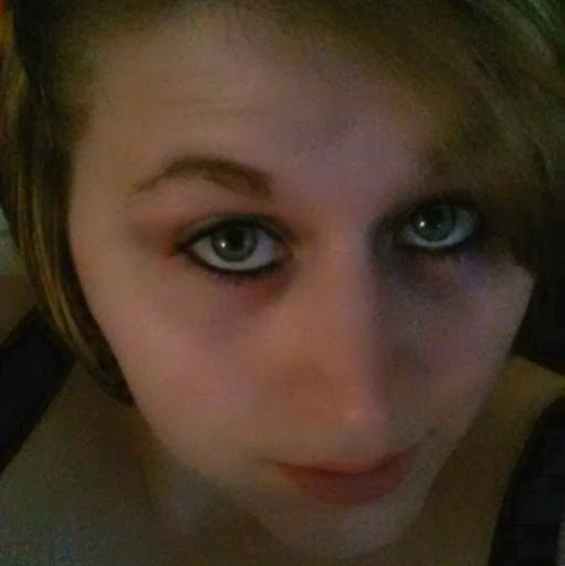 Cassandra Drake Photo 9
