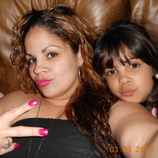 Mindy Torres Photo 5
