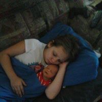 Katherine Hubbard Photo 20