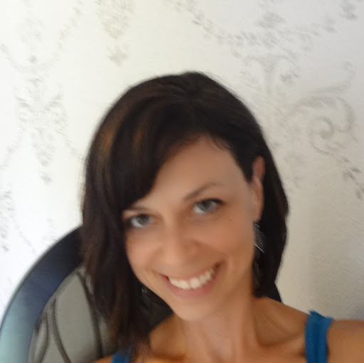 Kristi Hastings Photo 19