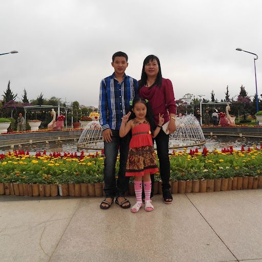 Lien Phan Photo 22
