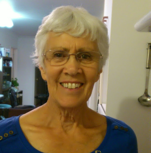 Elaine Jackson Photo 27