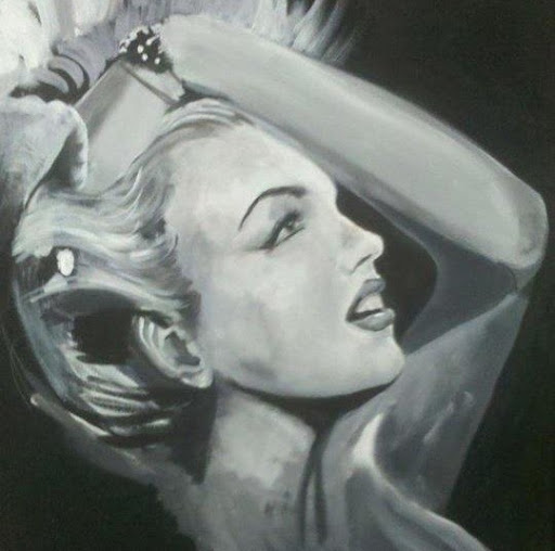 Carla Hanson Photo 17