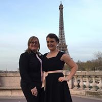 Julie Andresen Photo 4