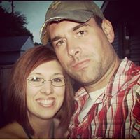 Melanie Holmes Photo 15