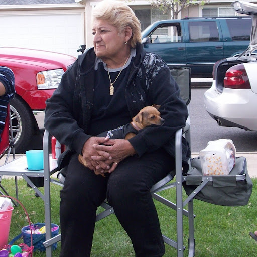 Loretta Martinez Photo 32
