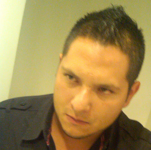 Oscar Castro Photo 25