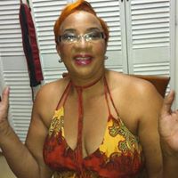 Julie Carrington Photo 32