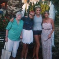 Julie Seward Photo 12