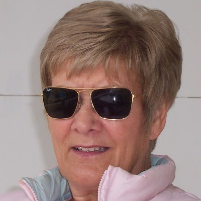 Carole Shaw Photo 28