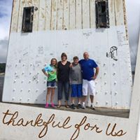 Allison Robbins Photo 7