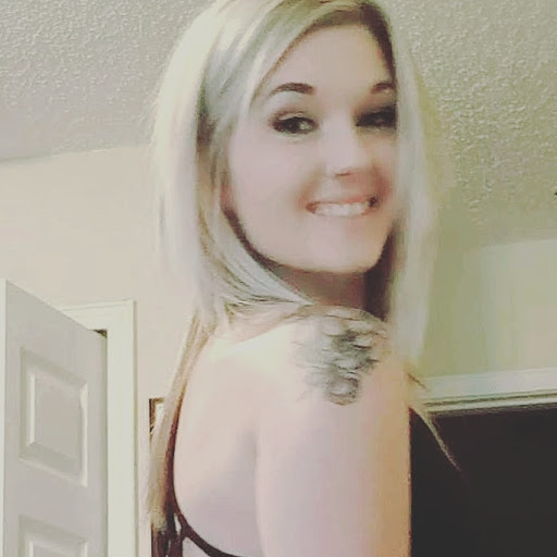 Sara Fleming Photo 22
