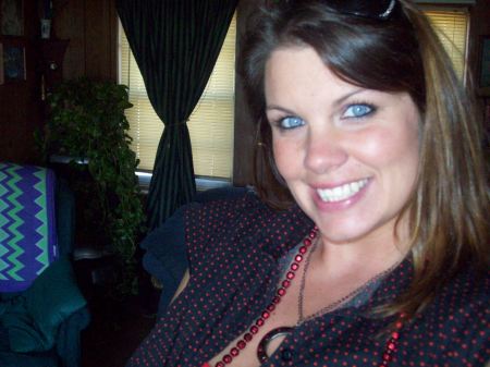 Michelle Simon Photo 32