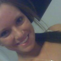 Julia Chandler Photo 34