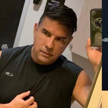 Roger Medrano Photo 17