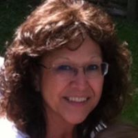 Eileen Harris Photo 32