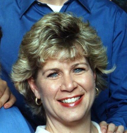 Julie Sanford Photo 33