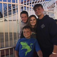 Julia Grimes Photo 10