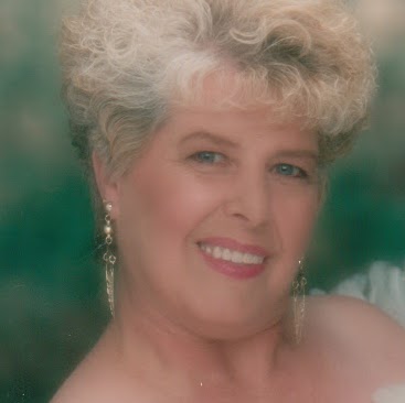 Sandra Roach Photo 7