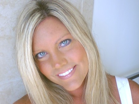 Amanda Tolman Photo 17