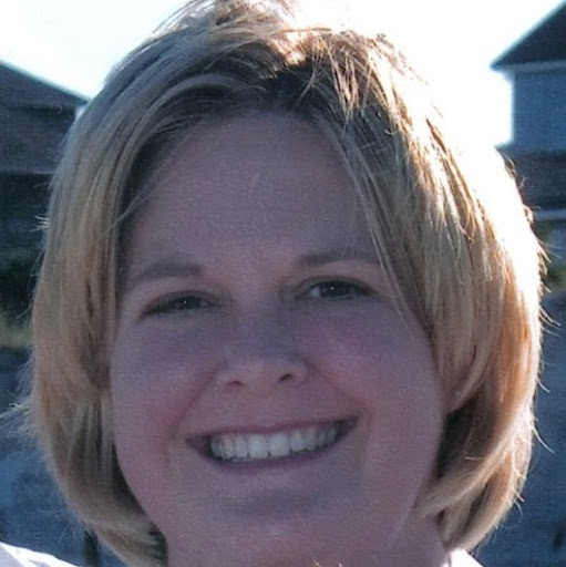 Sarah Shields Photo 32