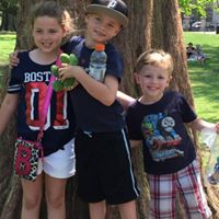 Julie Connolly Photo 5