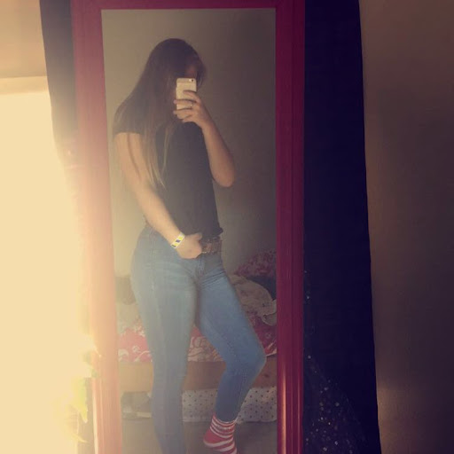 Sydney Ross Photo 14