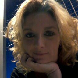 Kristen Schmidt Photo 25