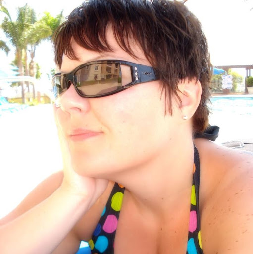 Stephanie Downey Photo 17