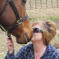 Julie Mathias Photo 12