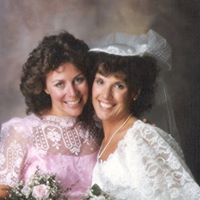 Julie Mcintire Photo 15