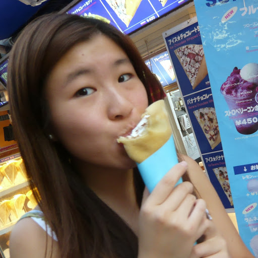 Elizabeth Lo Photo 8