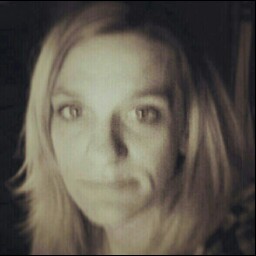 Erin Tucker Photo 35