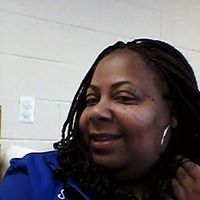 Robyn Sanders Photo 13