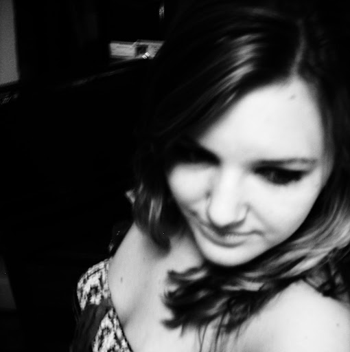Hannah Burke Photo 21