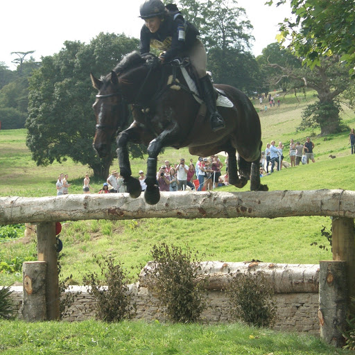 Charlotte Davis Photo 21