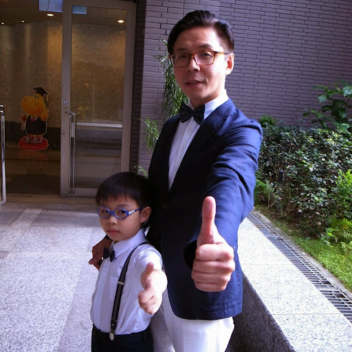 Yuchi Chang Photo 15