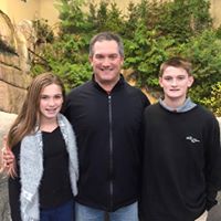 Robert Prendergast Photo 19